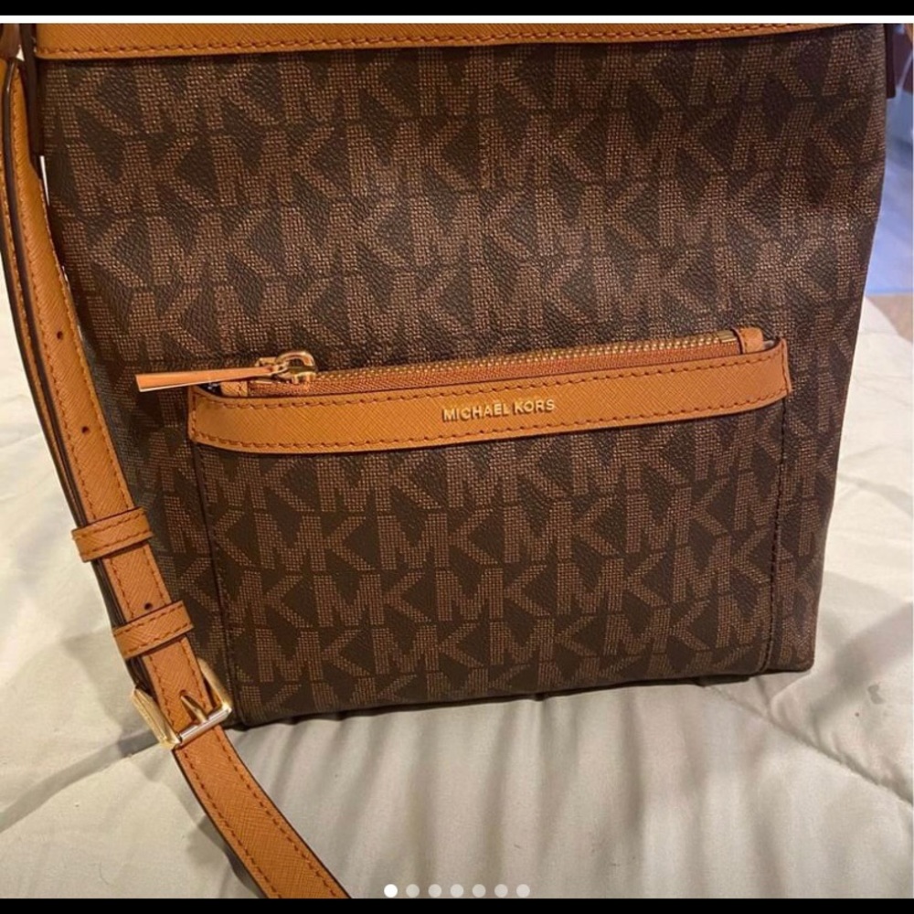 Brand new michael kors cross body bag